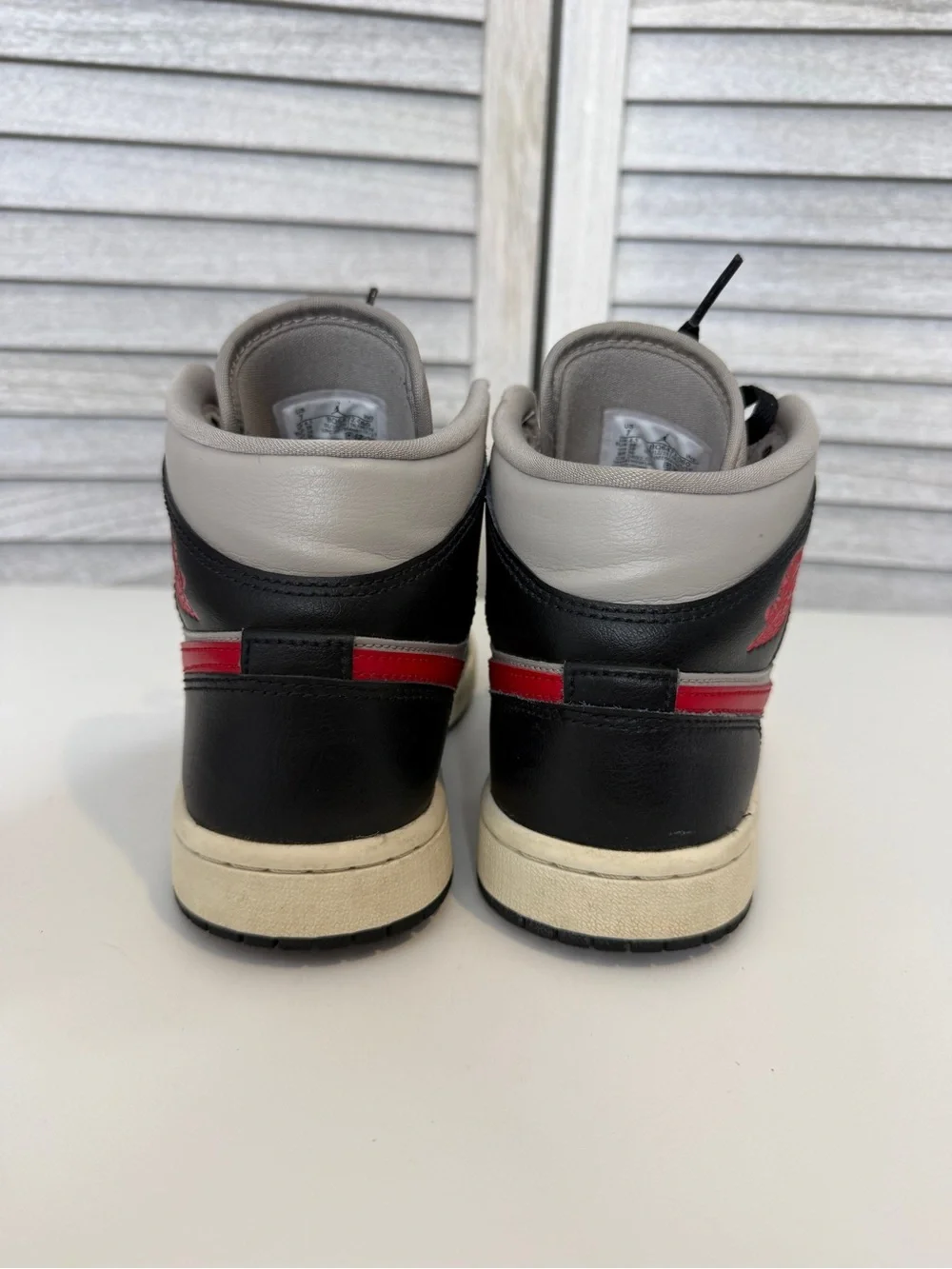 Nike Air Jordan 1 Mid Black Gym Red College Grey Women’s Size 7